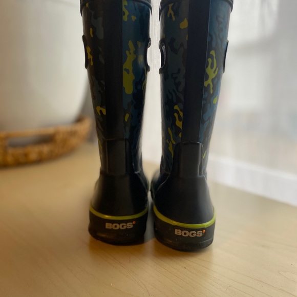 Bogs Kid Boot - Picture 2 of 6